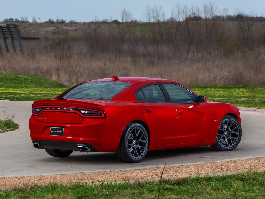  Dodge Charger R/T 2015 года  (фото 3 из 61)